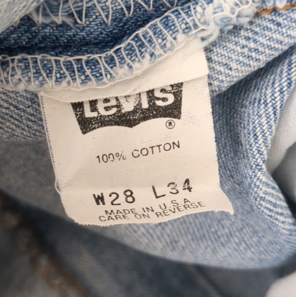 Levi's High-Rise Light Blue Denim Jeans - Picture 7 of 12